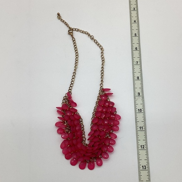 1851. Passionate Pink Cascading Cluster Necklace EUC - Picture 2 of 2